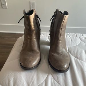 Steve Madden heeled booties